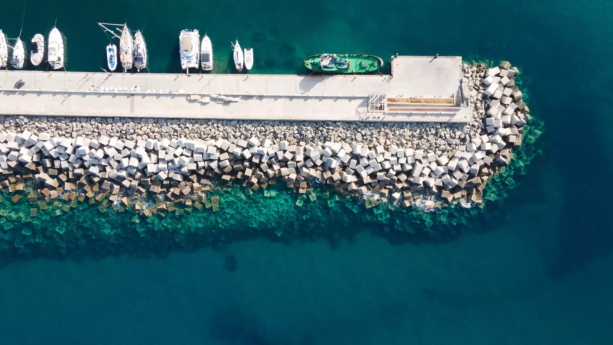 Il porto di Acciaroli dall'alto