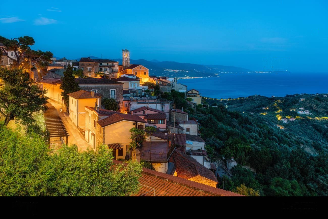 Castello dei Principi Capano e borgo storico di Pollica